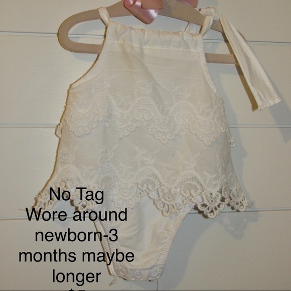 White lace outfit - Picture 1 of 1